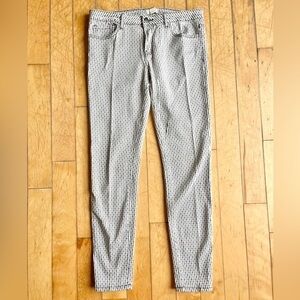 Forever 21 White Grey Patterned Pants Trousers Size 29